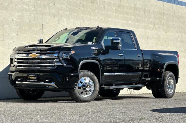 New 2026 Chevrolet Silverado 3500 High Country w/ Technology Package image 8
