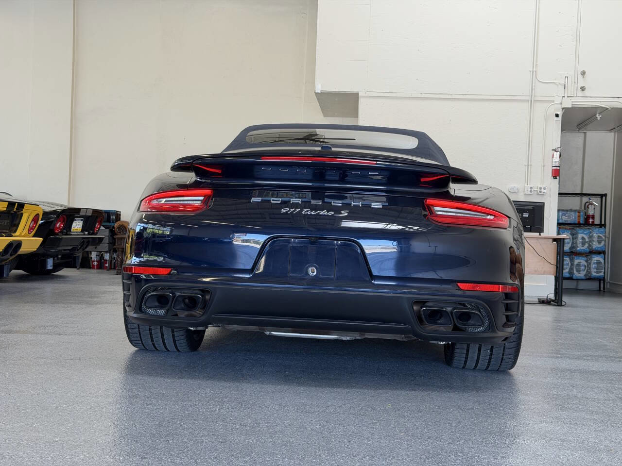 Used 2019 Porsche 911 Turbo S image 15