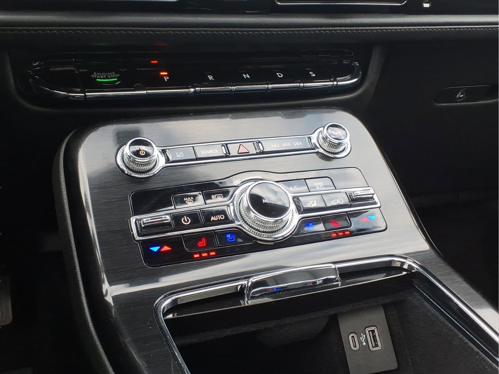 Used 2022 Lincoln Nautilus Reserve AWD/4WD image 18