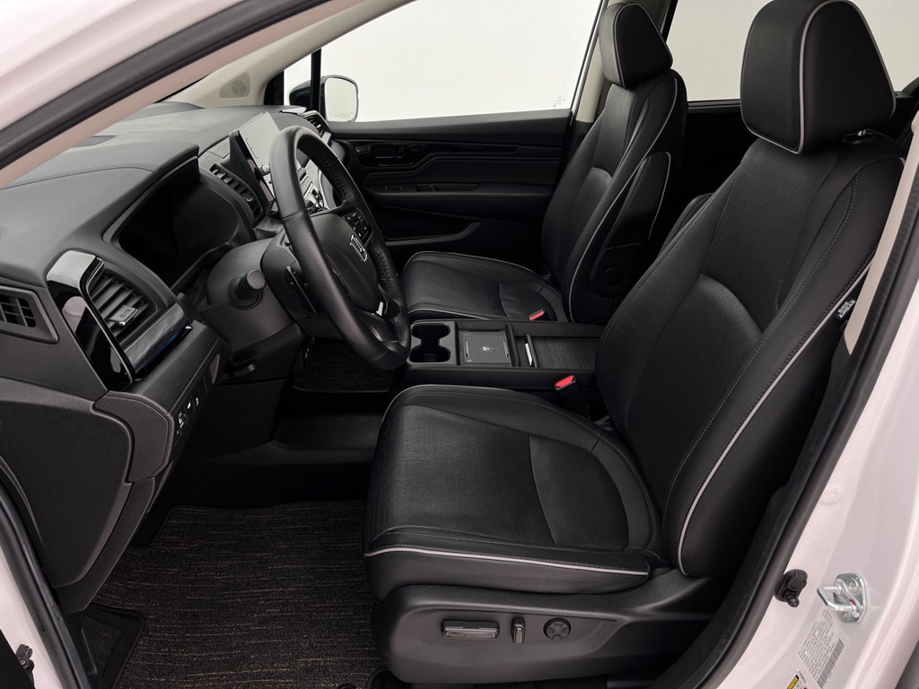 Used 2025 Honda Odyssey Elite image 15