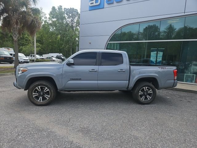 Used 2019 Toyota Tacoma TRD Sport w/ TRD Premium Sport Package image 2