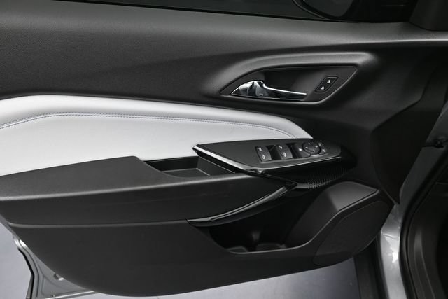 New 2026 Chevrolet Trax LT w/ Driver Confidence Package FWD image 20