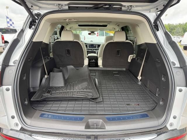 Used 2022 Buick Enclave Essence w/ Experience Buick Package AWD/4WD image 9