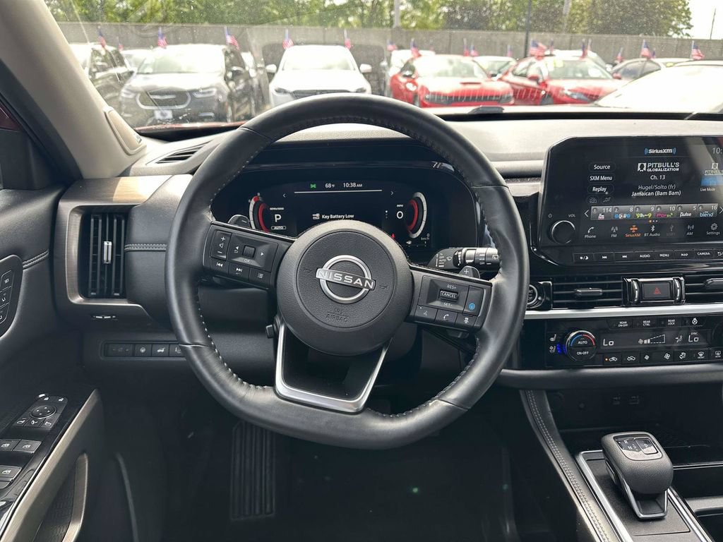 Used 2023 Nissan Pathfinder Platinum w/ Lighting Package (N93) AWD/4WD image 13