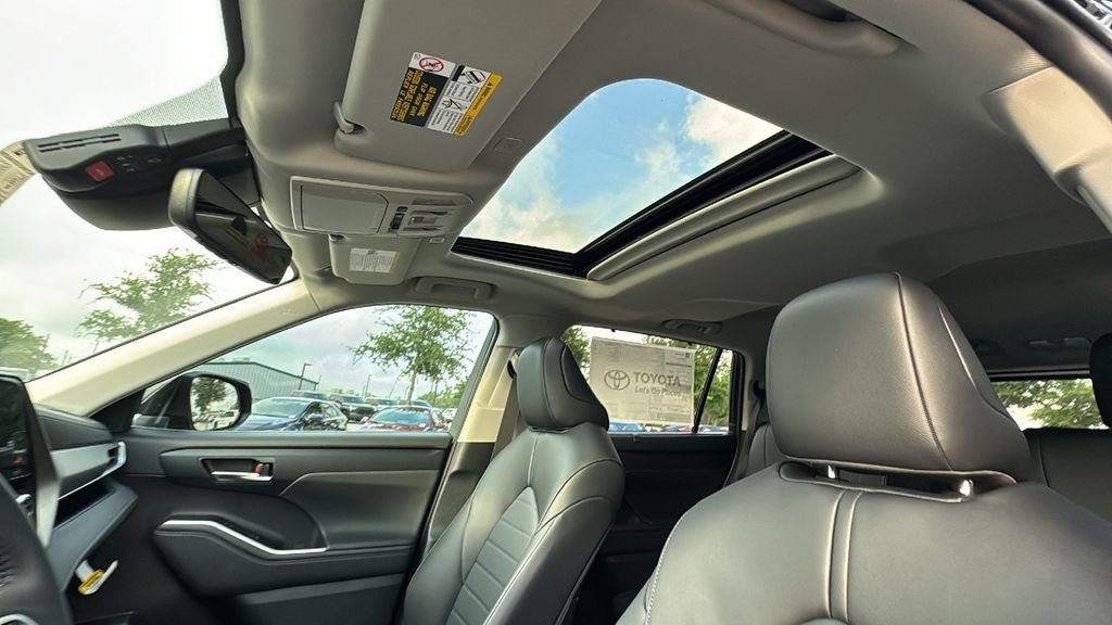 New 2026 Toyota Highlander XLE AWD/4WD image 19