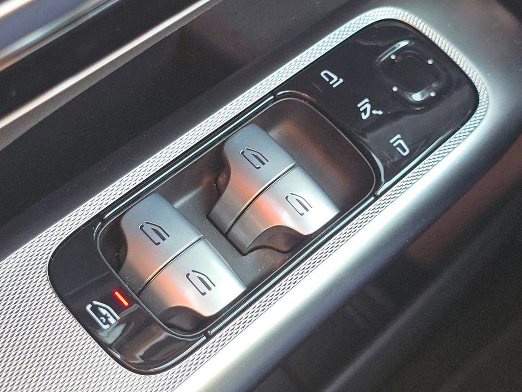 Certified 2026 Mercedes-Benz GLC 300 4MATIC image 29