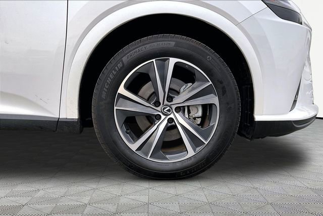 Used 2023 Lexus RX 350 Premium w/ Accessory Package image 21