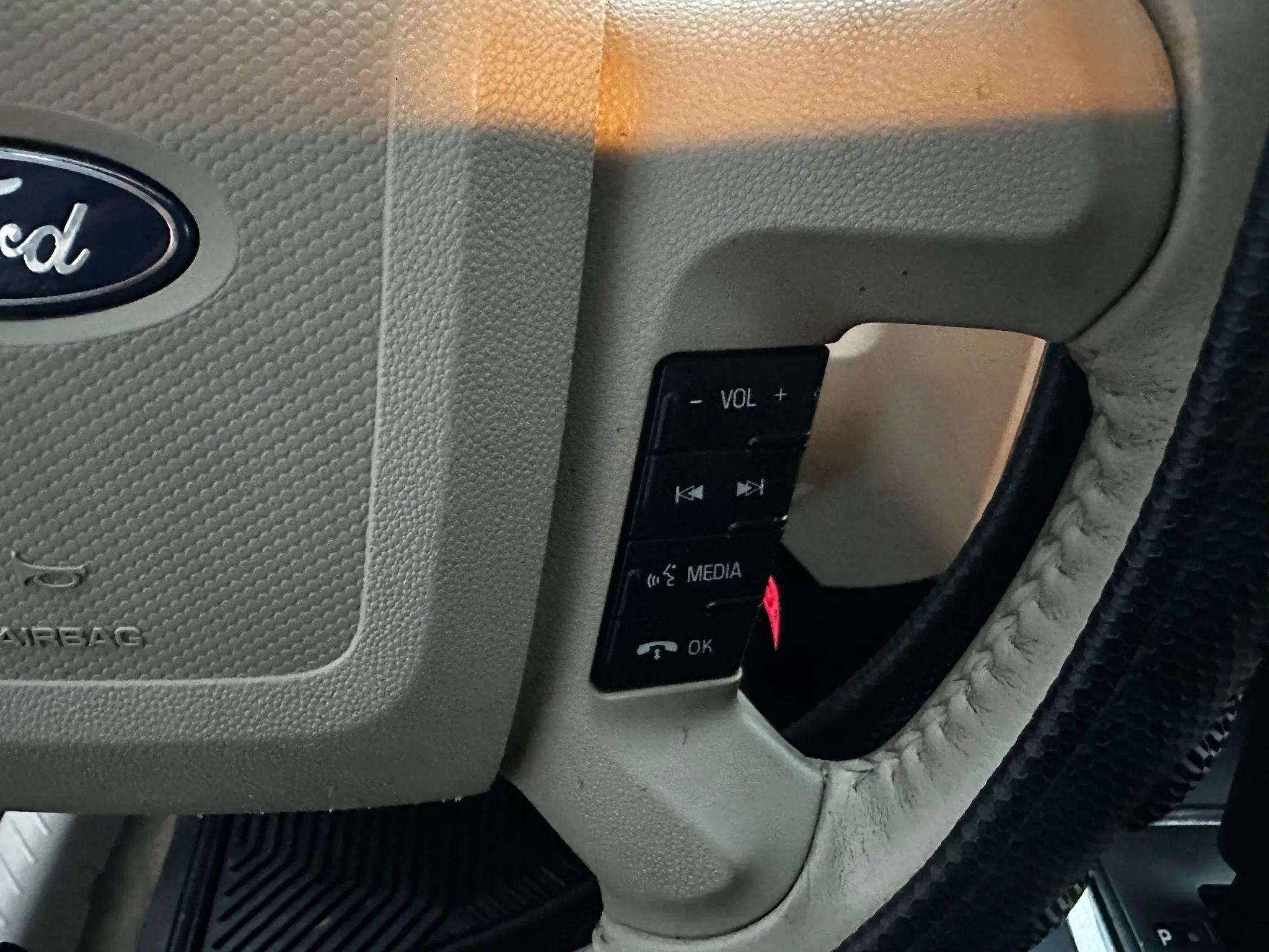 Used 2011 Ford Escape 4WD Hybrid image 16