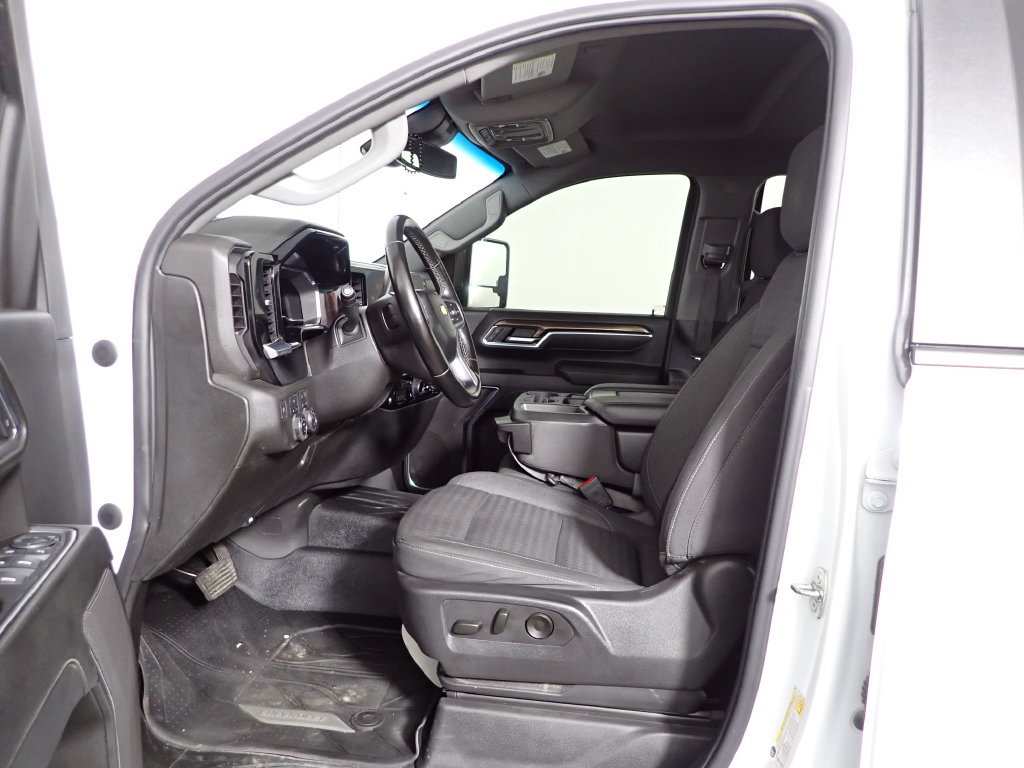 Used 2024 Chevrolet Silverado 2500 LT w/ Convenience Package AWD/4WD image 20