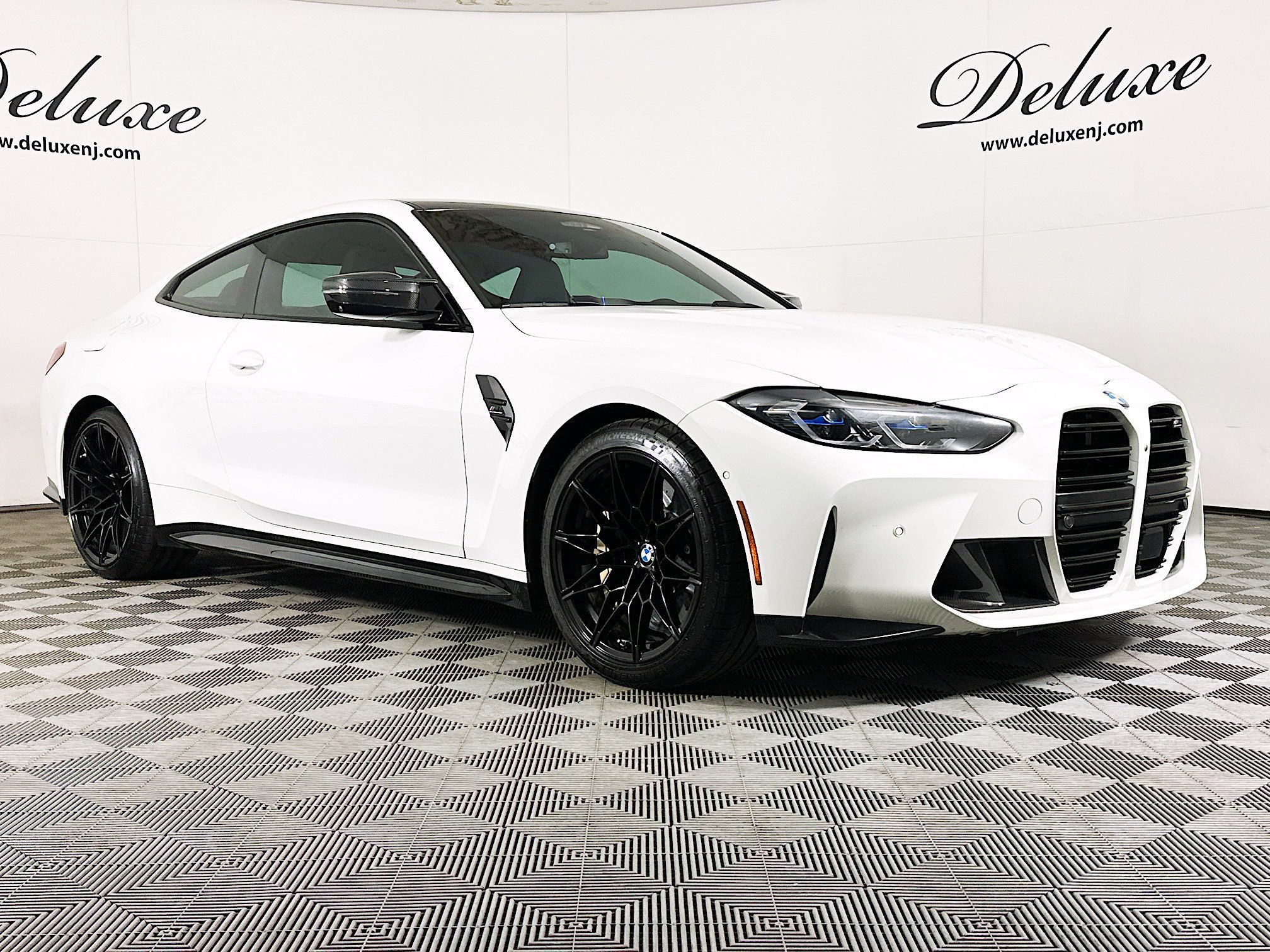 Used 2024 BMW M4 Competition w/ M Carbon Exterior Package image 1