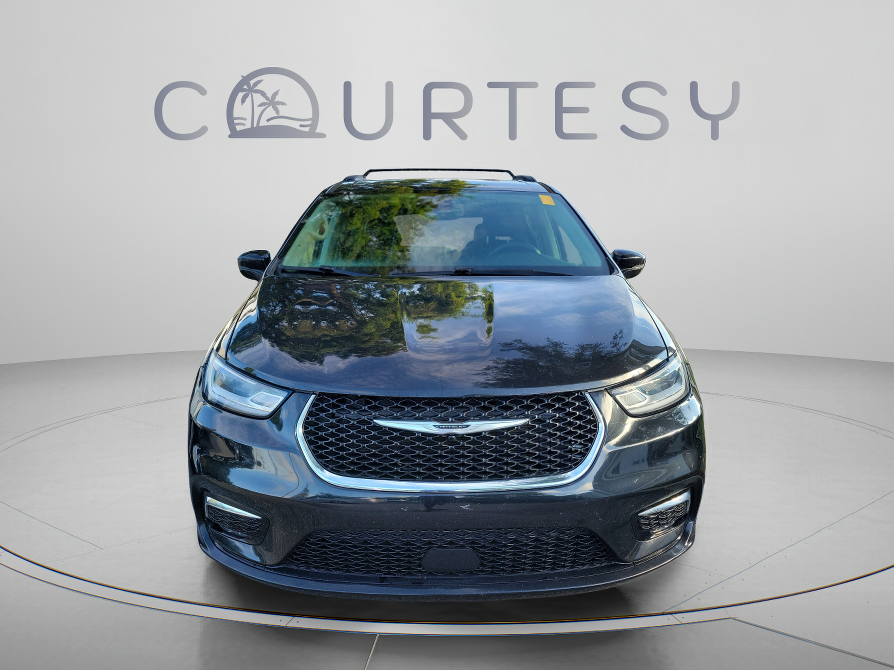 Used 2022 Chrysler Pacifica Touring-L FWD image 16
