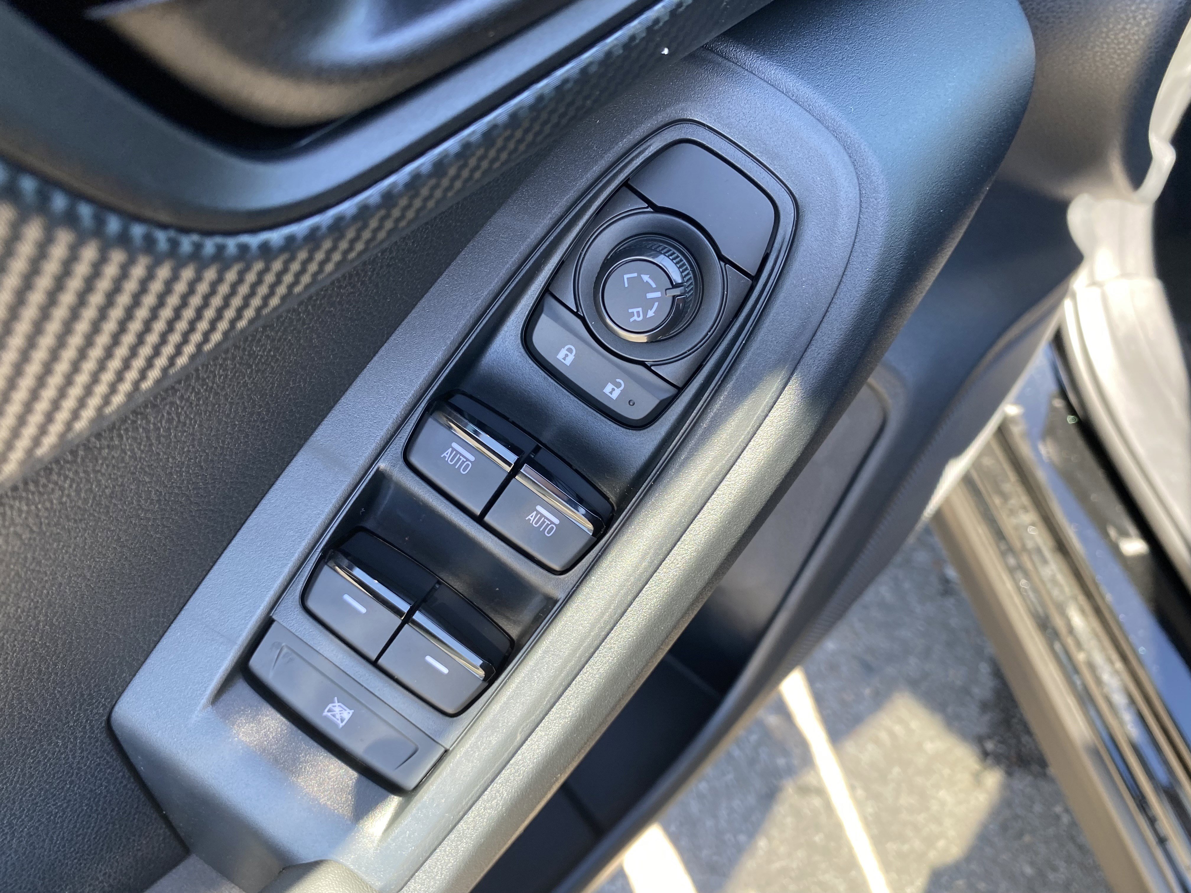 New 2025 Subaru Crosstrek 2.5i Premium image 18