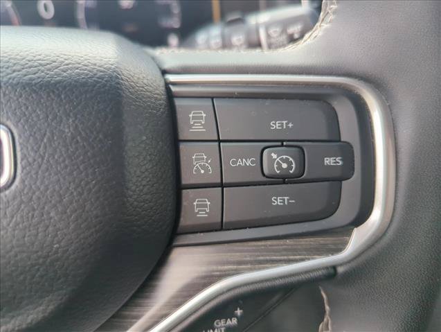 Used 2024 Jeep Wagoneer Series II AWD/4WD image 15