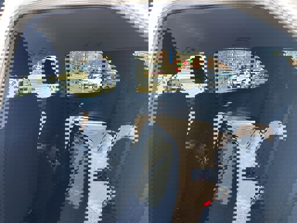 Used 2023 Chevrolet Equinox LT image 29