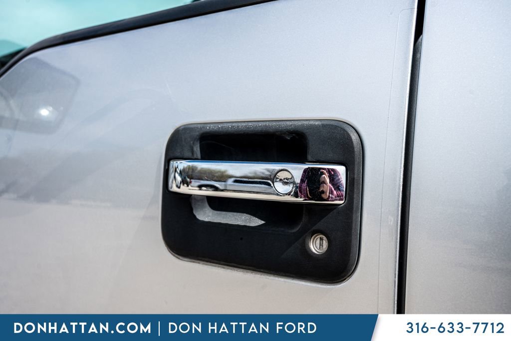 Used 2010 Ford F150 XLT image 28