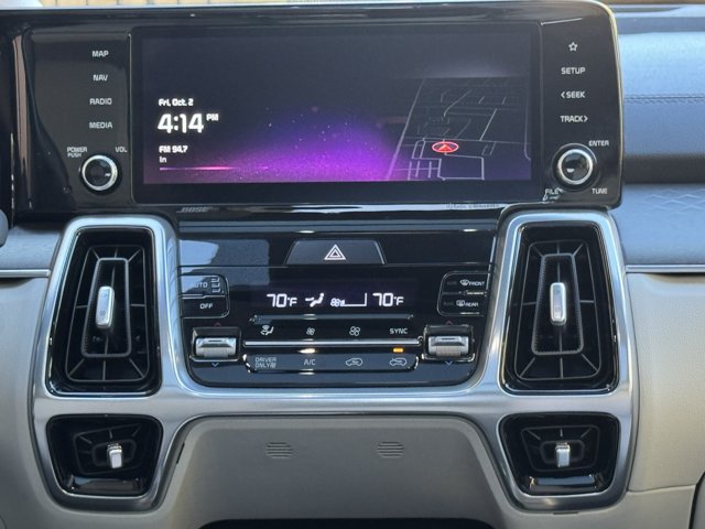 Used 2023 Kia Sorento SX Prestige w/ Panoramic Sunroof Package AWD/4WD image 17