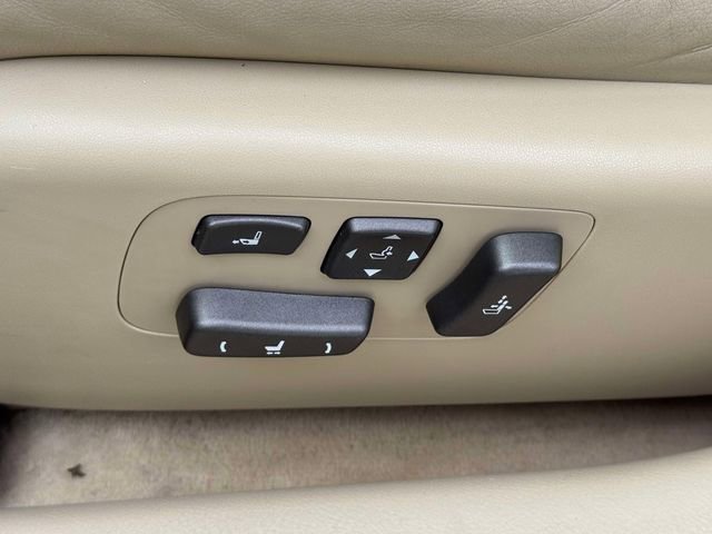 Used 2011 Lexus LS 460 L w/ Luxury Pkg image 20