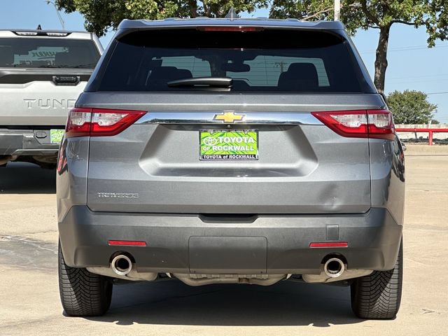 Used 2021 Chevrolet Traverse LS FWD image 4
