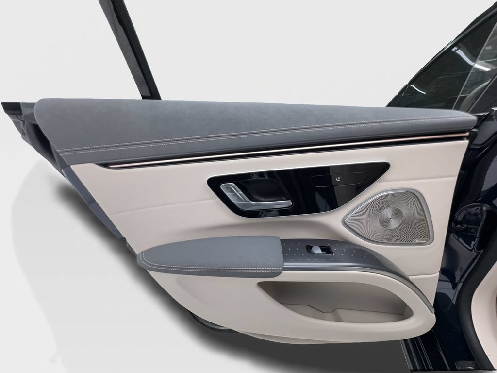 Used 2022 Mercedes-Benz EQS 450+ Sedan w/ Winter Package image 25