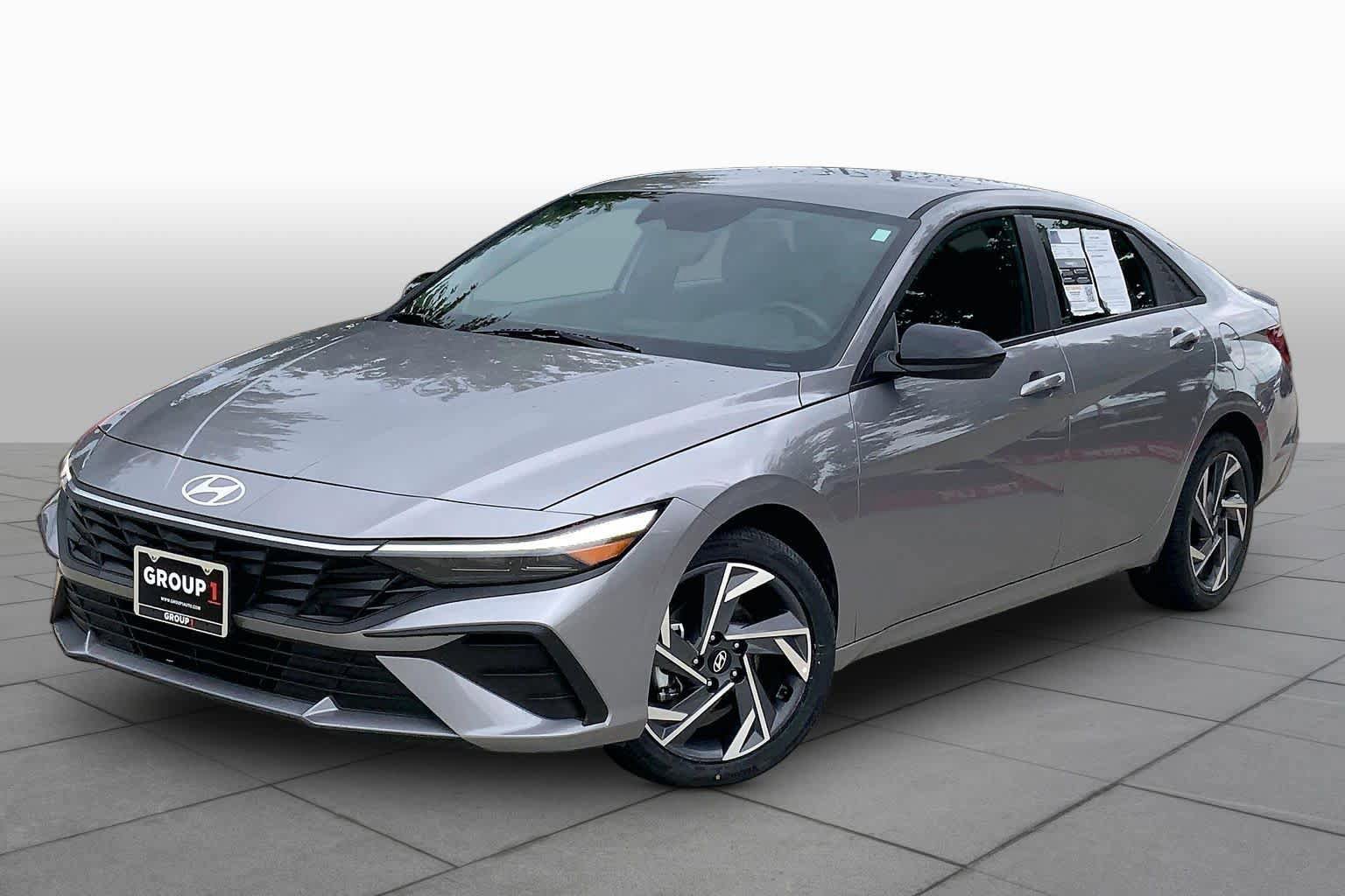 Used 2025 Hyundai Elantra Sport w/ Cargo Package