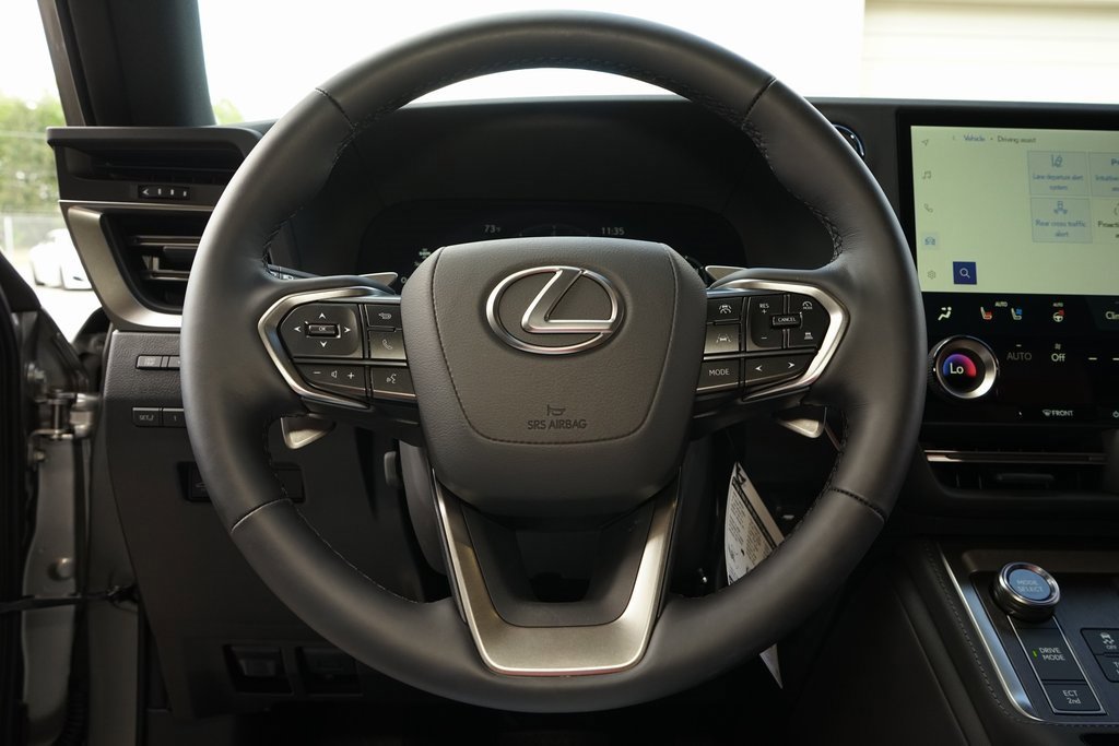 Used 2025 Lexus GX 550 image 12