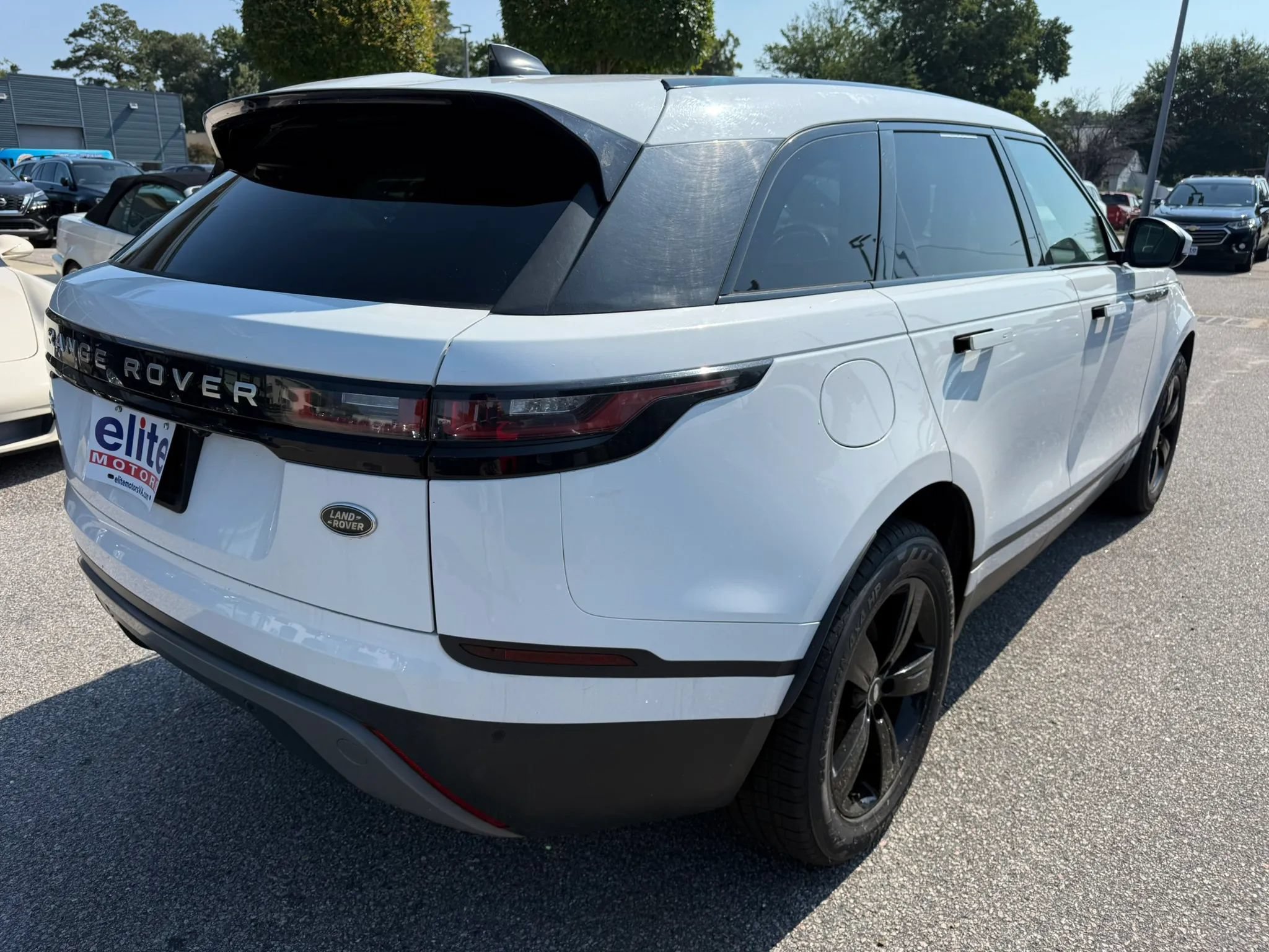 Used 2020 Land Rover Range Rover Velar S AWD/4WD image 7