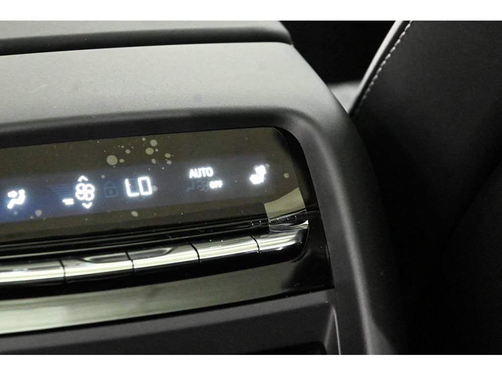 New 2026 Cadillac Lyriq V w/ Exterior Carbon Fiber Package AWD/4WD image 16
