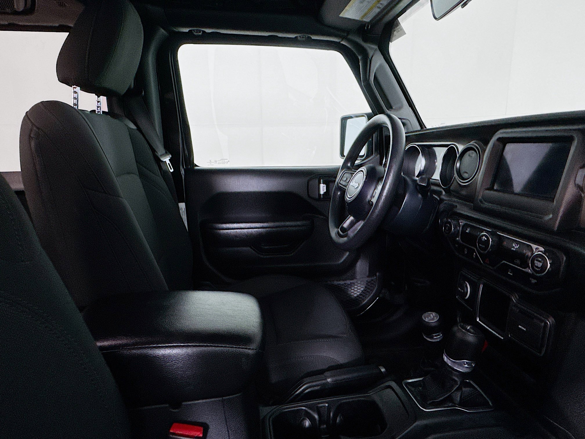 Used 2022 Jeep Wrangler Sport image 24