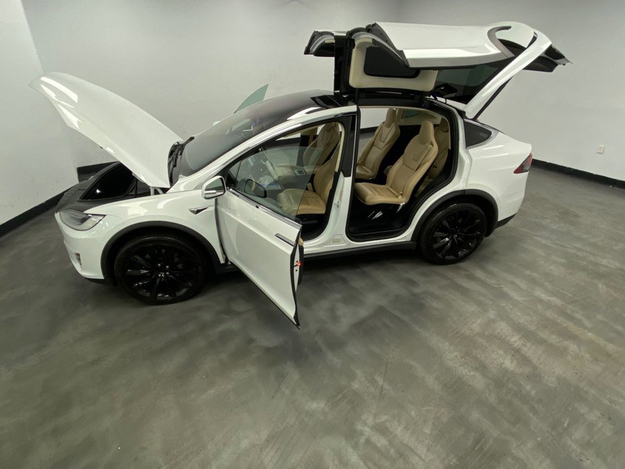 Used 2017 Tesla Model X 90D image 45