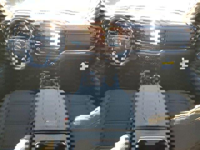 New 2025 GMC Sierra 1500 Elevation w/ Preferred Package image 17