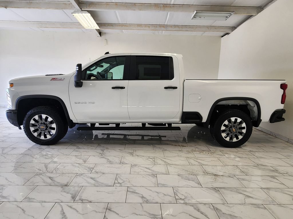 Used 2025 Chevrolet Silverado 2500 Custom w/ Custom Convenience Package AWD/4WD image 4