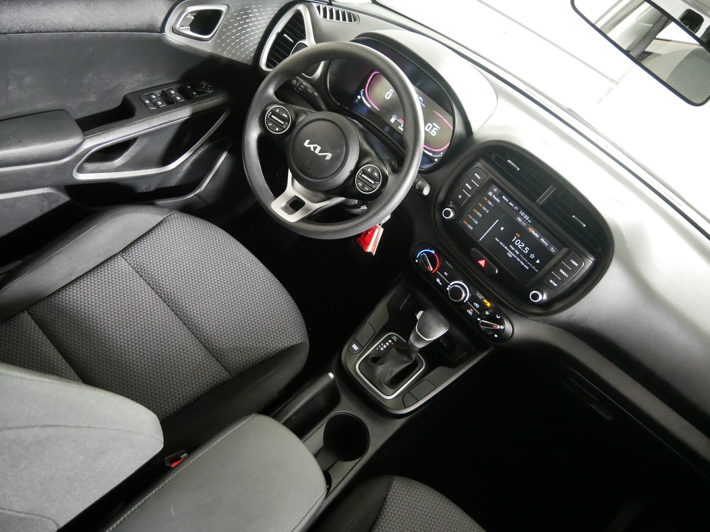 Used 2023 Kia Soul LX w/ Option Group 015 image 9