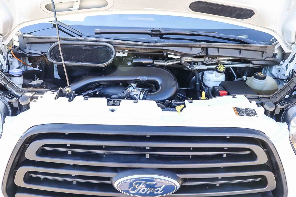 Used 2019 Ford Transit 250 130 Low Roof RWD image 36