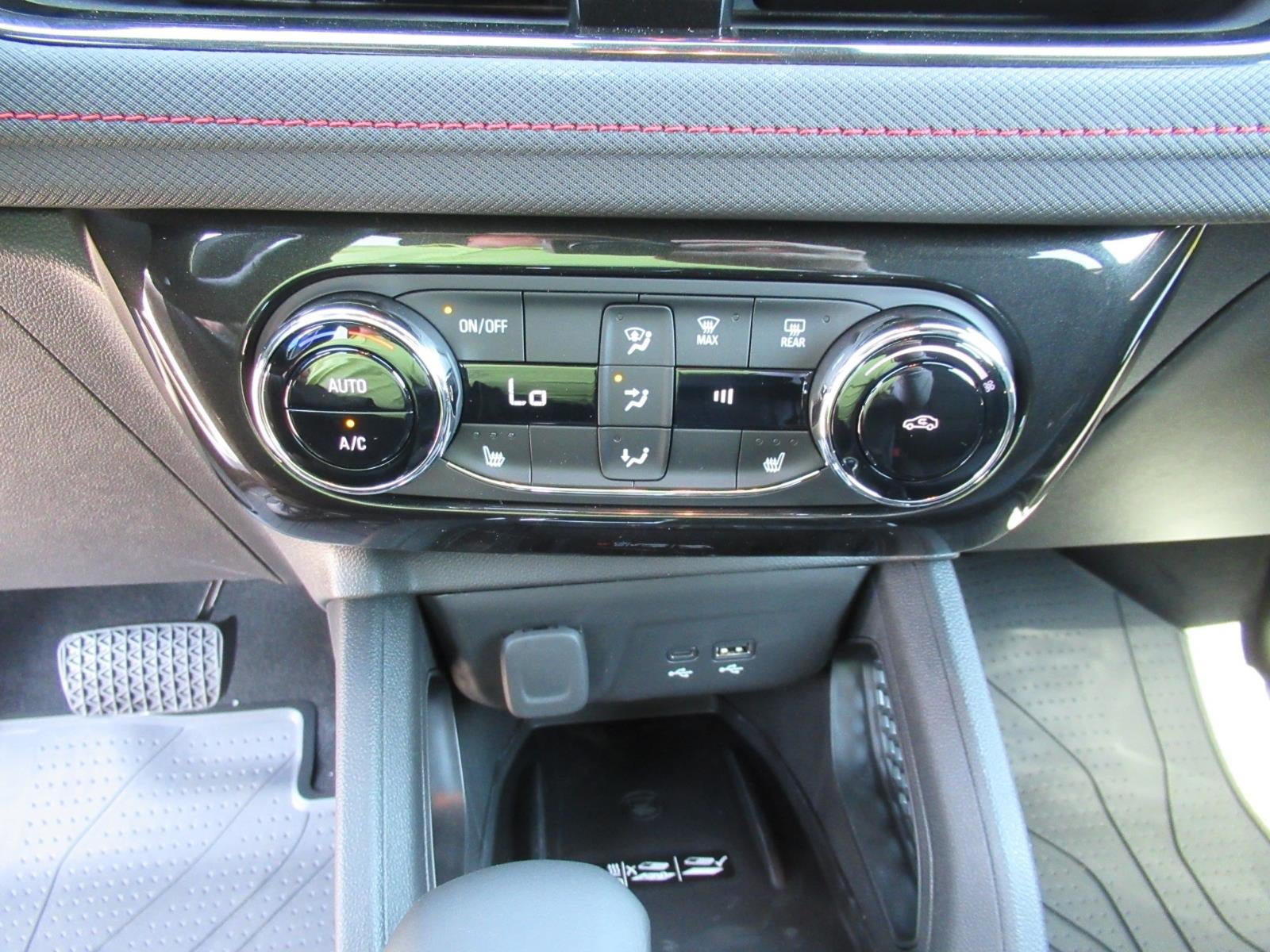 New 2026 Chevrolet TrailBlazer RS w/ Convenience Package FWD image 23