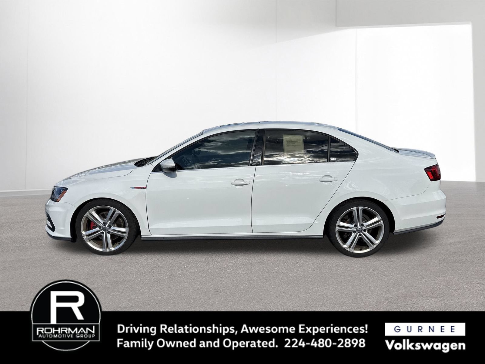 Used 2017 Volkswagen Jetta GLI FWD image 5