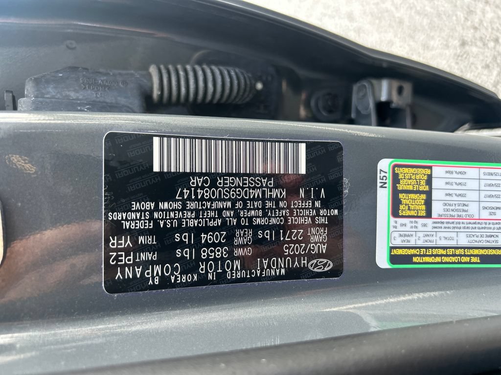 Used 2025 Hyundai Elantra Sport FWD image 22