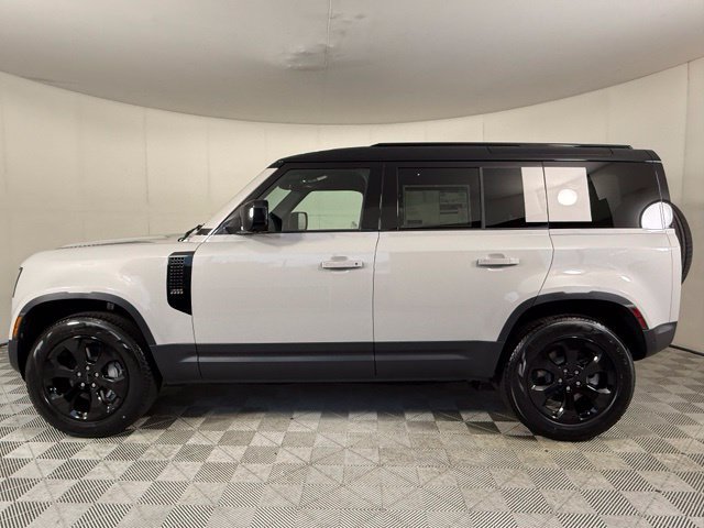 New 2026 Land Rover Defender 110 S AWD/4WD image 3