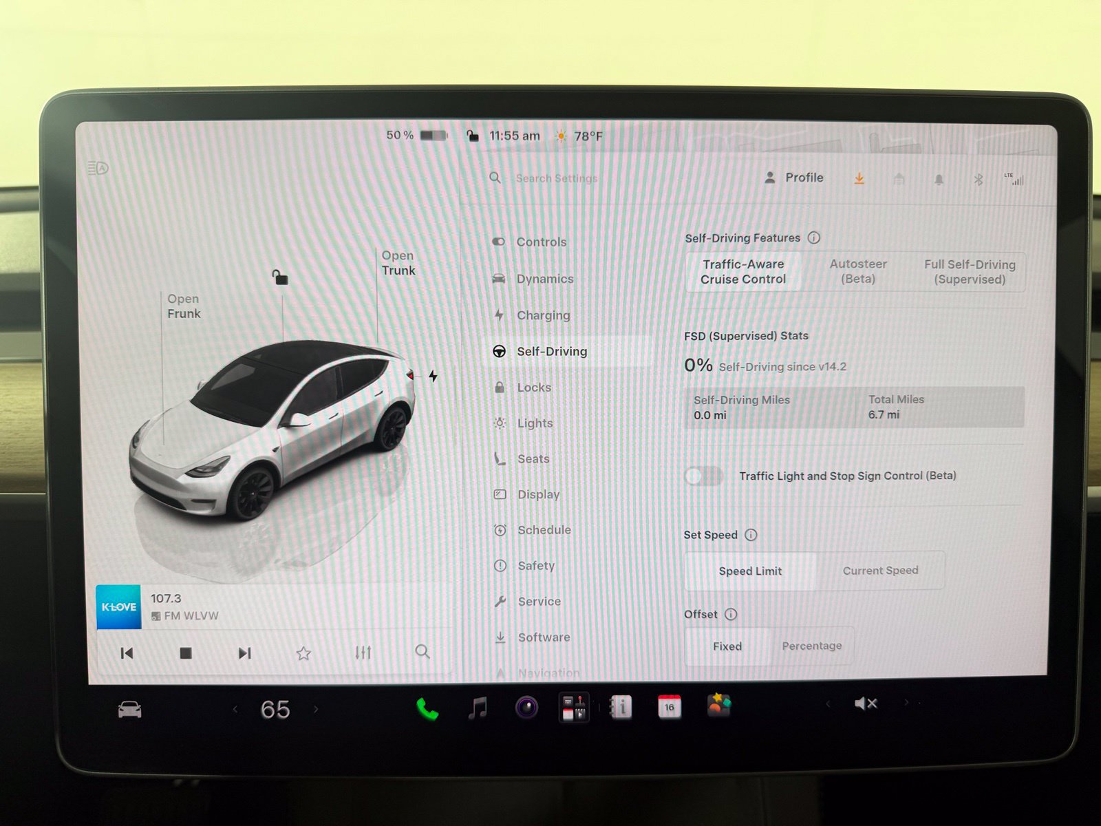 Used 2024 Tesla Model Y Long Range AWD/4WD image 22