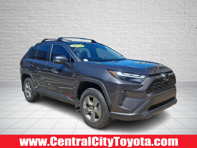 Used 2024 Toyota RAV4 XLE w/ Convenience Package FWD video 1