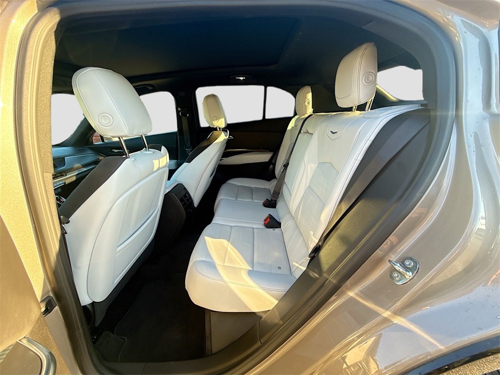 Used 2024 Cadillac XT4 Sport image 25