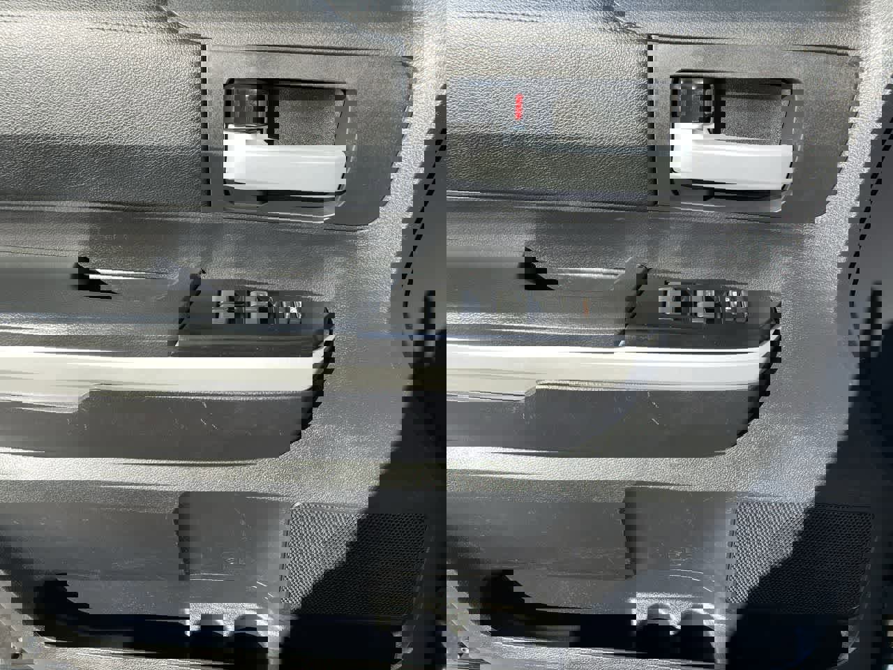 Used 2020 Toyota Tundra SR5 image 30