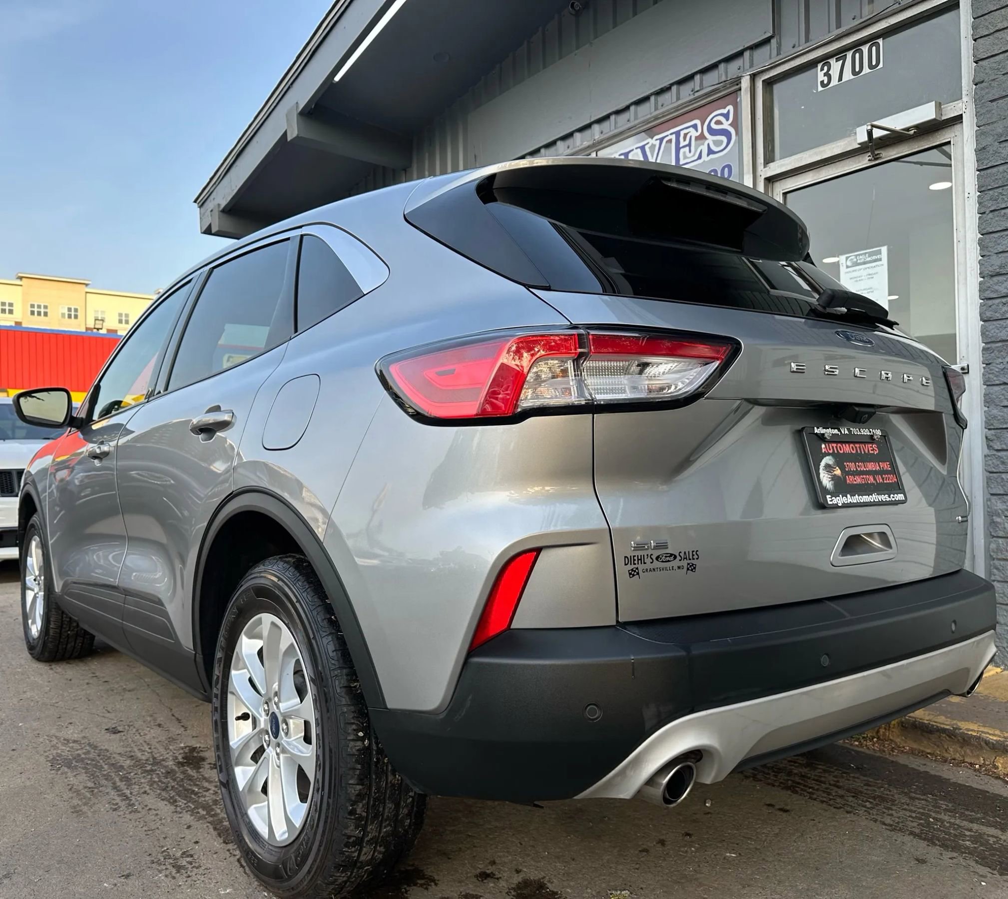 Used 2021 Ford Escape SE w/ Cold Weather Package image 5