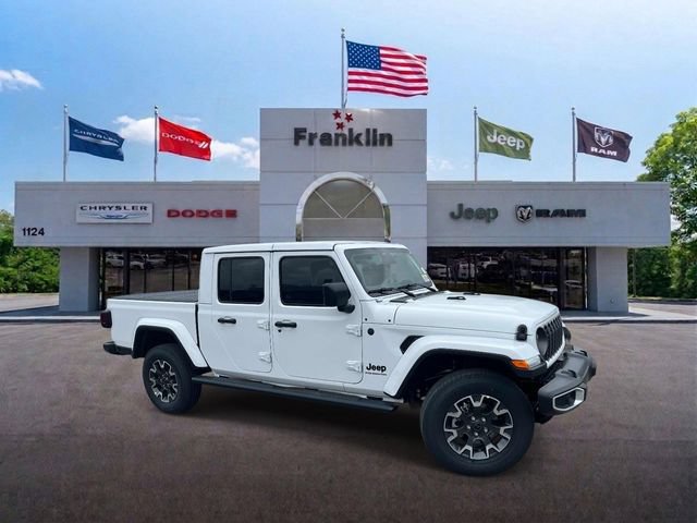 New 2026 Jeep Gladiator Mojave