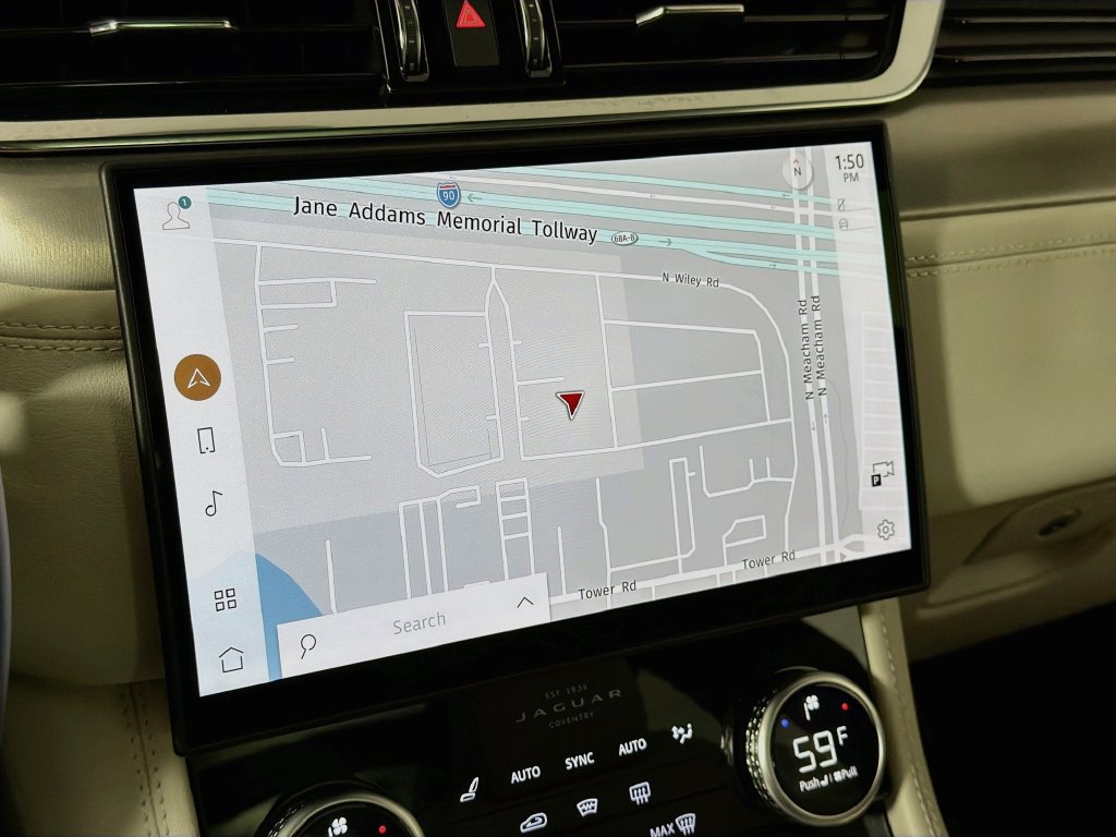 Certified 2026 Jaguar F-PACE R-Dynamic S AWD/4WD image 13
