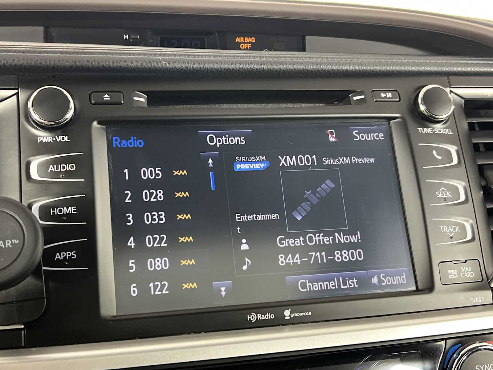 Used 2015 Toyota Highlander XLE FWD image 28