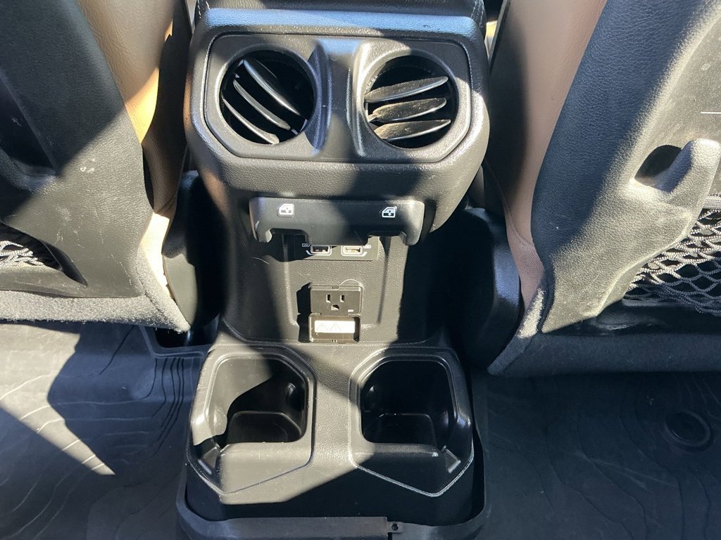 Used 2022 Jeep Gladiator Rubicon w/ Cold Weather Group image 30