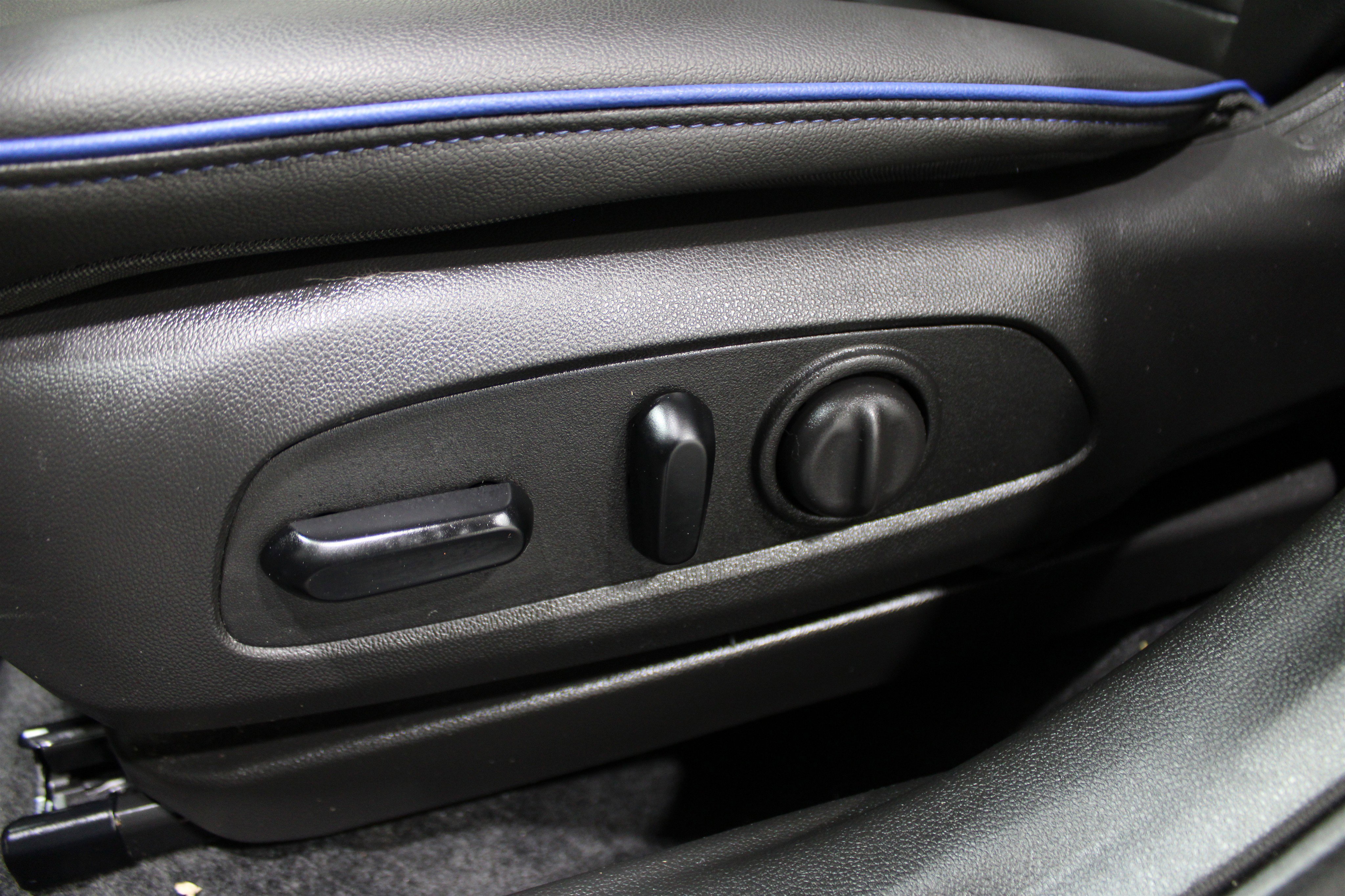 Used 2024 Buick Envista Sport Touring w/ Convenience I Package image 4