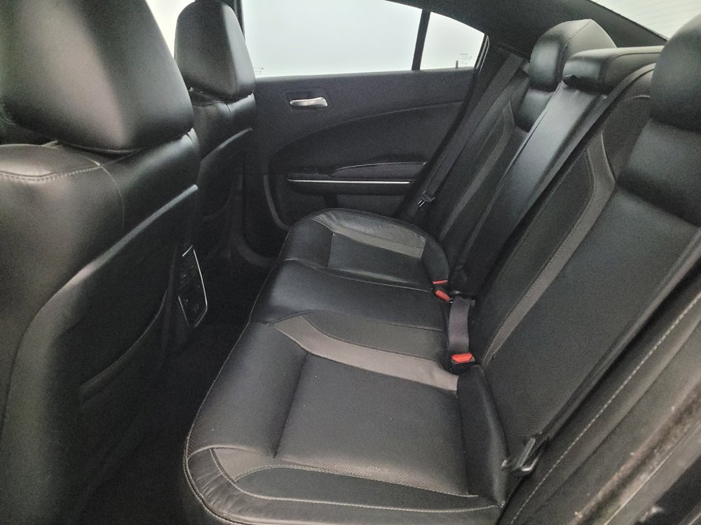 Used 2022 Dodge Charger SXT w/ Leather Interior Group image 18