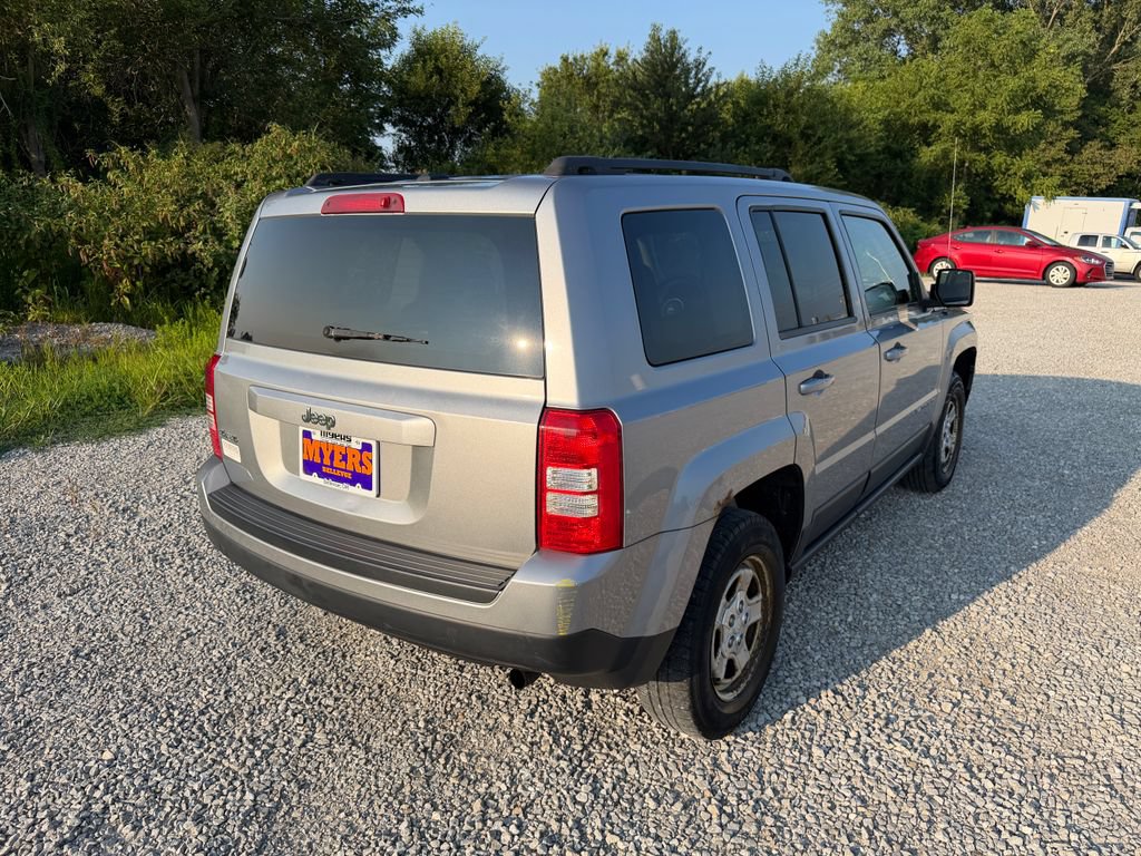 Used 2016 Jeep Patriot Sport w/ Power Value Group AWD/4WD image 32