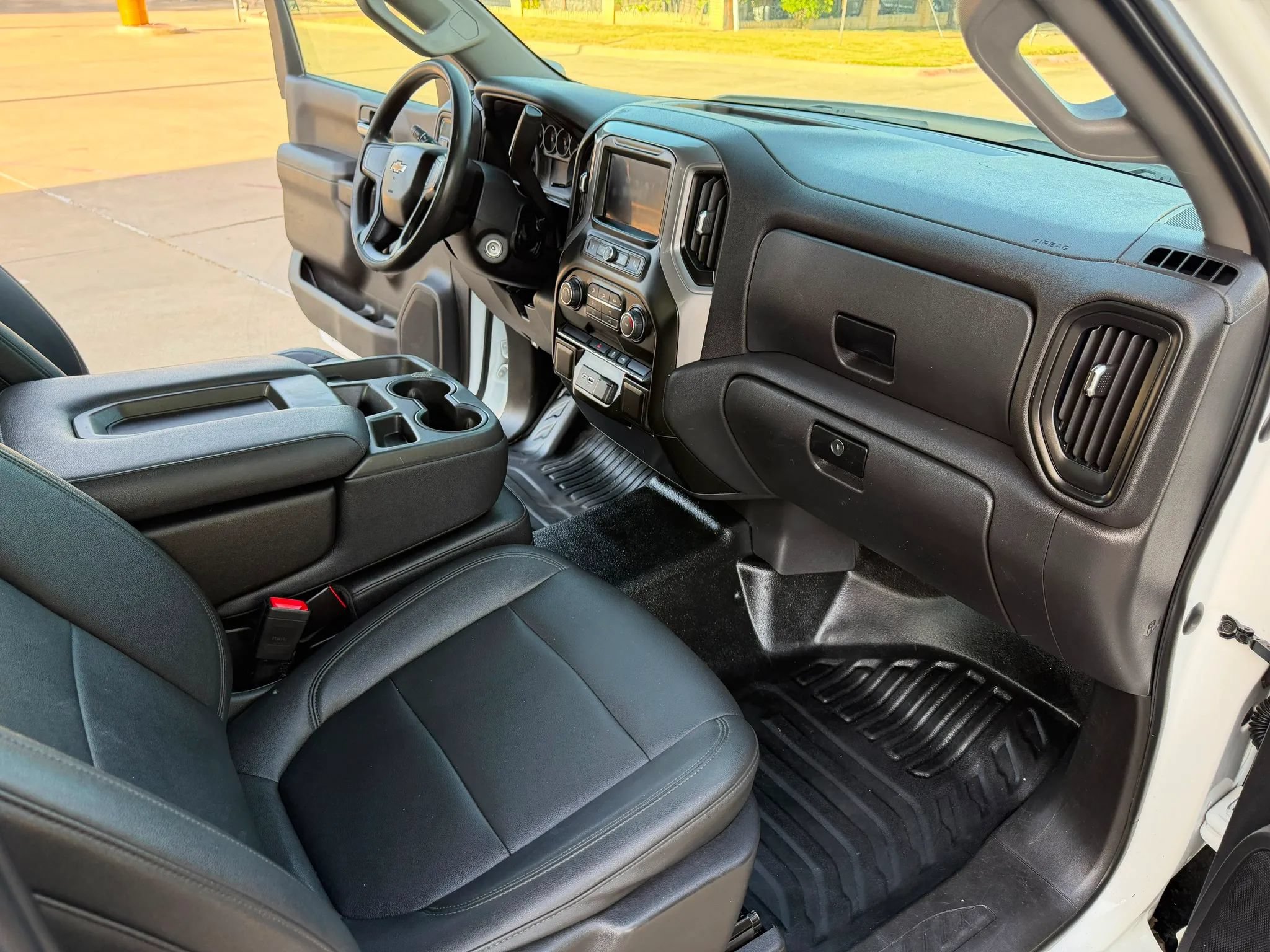 Used 2021 Chevrolet Silverado 1500 W/T RWD image 15
